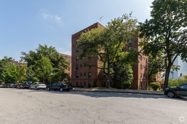 Riverdale Gardens