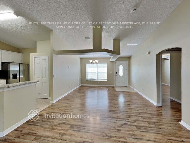 Photo - 1633 Laramie Cir