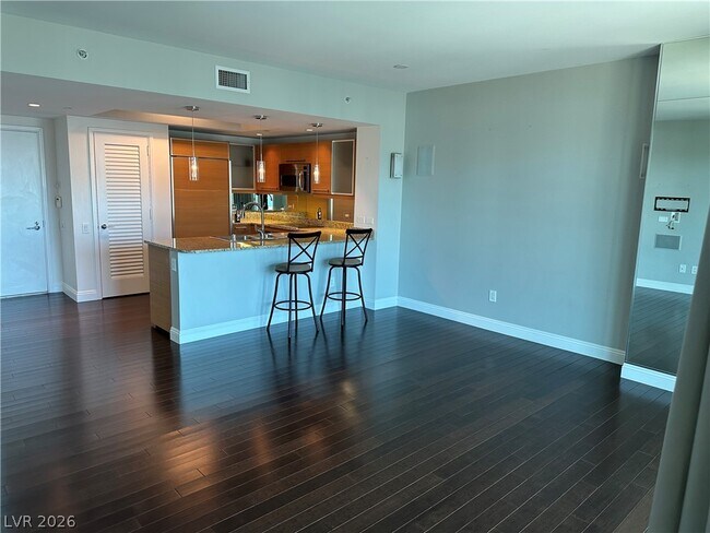 Photo - 222 E Karen Ave Unidad 3203