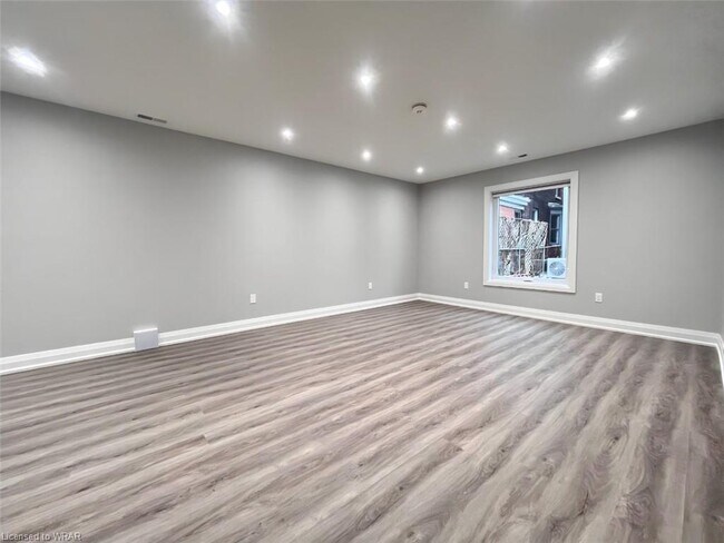 Photo - 146 Bartlett Ave