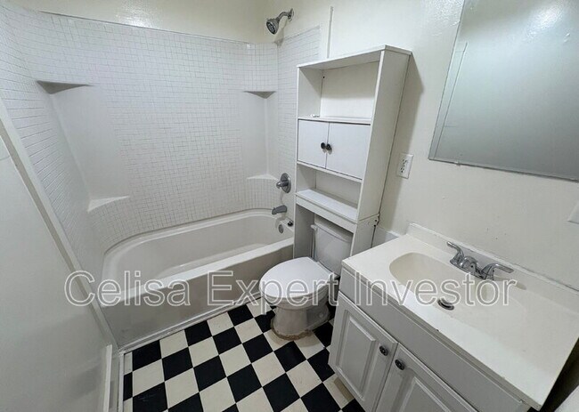 Photo - 436 W Williams St Unit 22