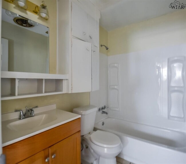 Photo - 1604 Red Fox Rd