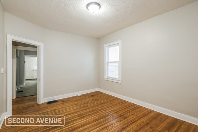 Photo - 459 S 41st St