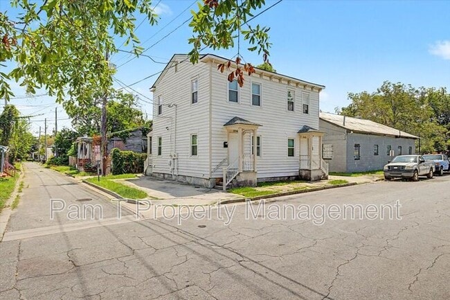 Building Photo - 814 Ott St