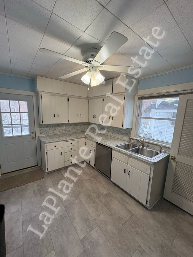 Photo - Charming 3-Bedroom Home in Central Toledo – Spacious Layout & Convenient Location