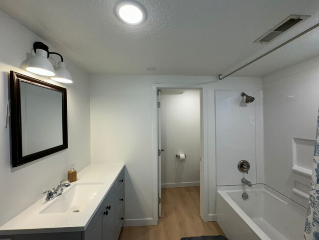 Photo - 2577 S 700 E