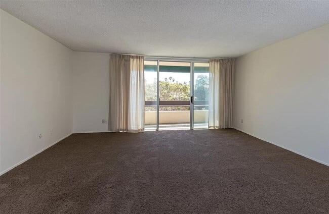 Building Photo - 6333 La Jolla Blvd Rental