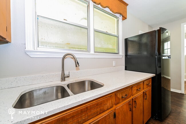 Photo - 5442 Marcia Cir