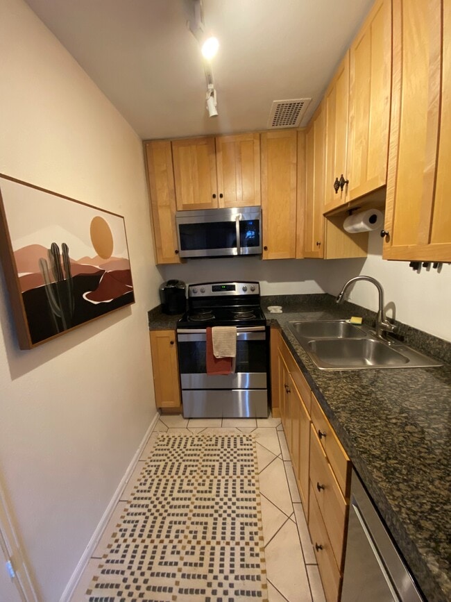 Photo - 1365 N Corona St Unit 13