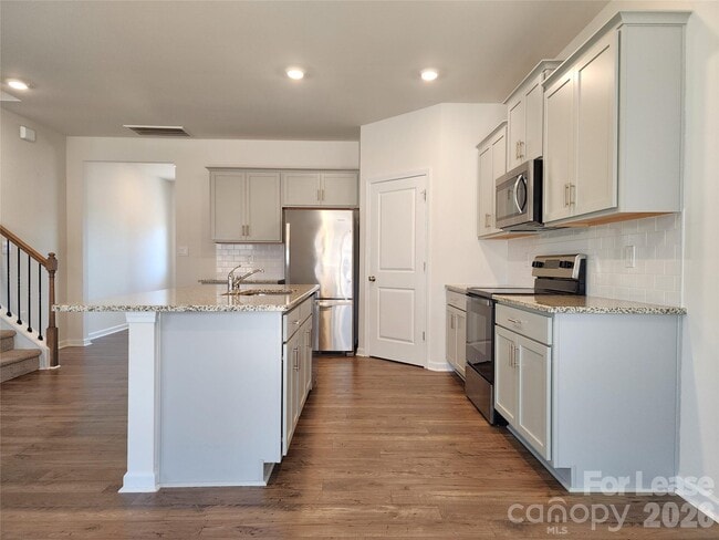 Photo - 125 Sycamore Xing Ct