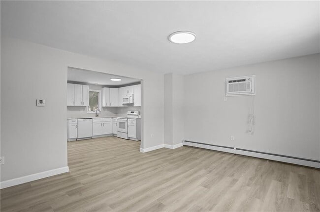 Building Photo - 164 Fruit Hill Ave