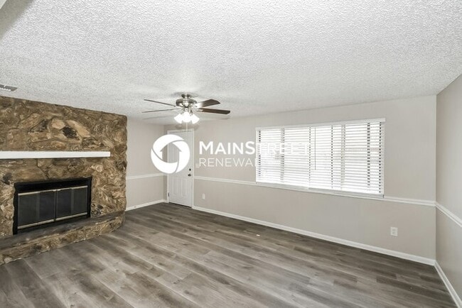 3 Bedroom Pet-Friendly Home in JACKSONVILLE, FL with Main Street Renewal