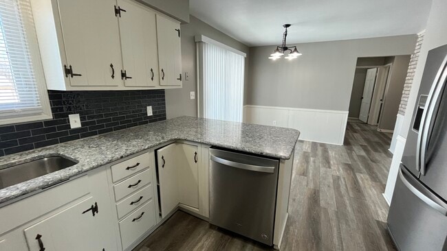 Photo - 2645 40th Ave