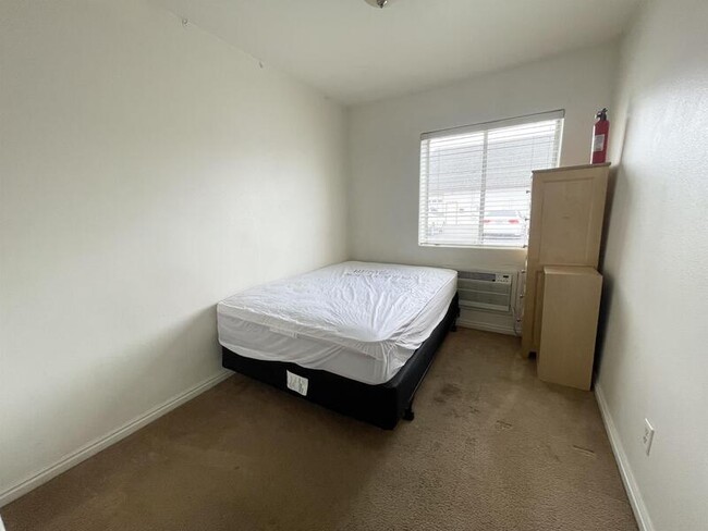 Photo - 1675 S State St