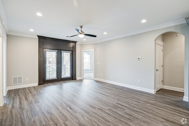 2BR, 2BA - 1,250SF - Living Room