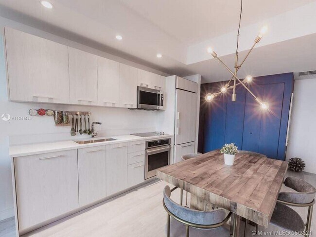 Photo - 45 SW 9th St Unit 3309