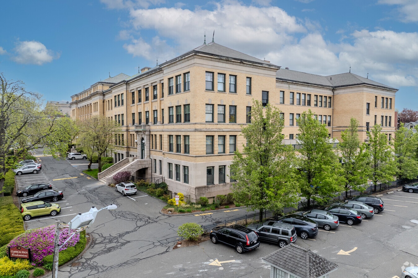 Exterior - Classical High Condominiums