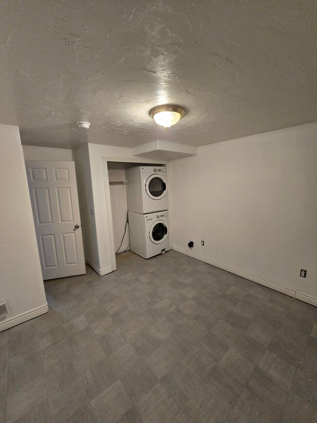 Photo - 13536 S Rose Hill Dr