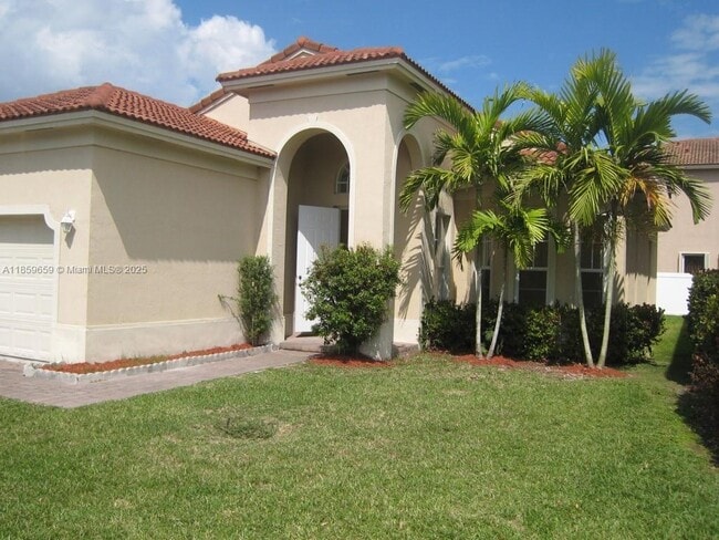 Building Photo - 2217 NE 41st Ave Rental