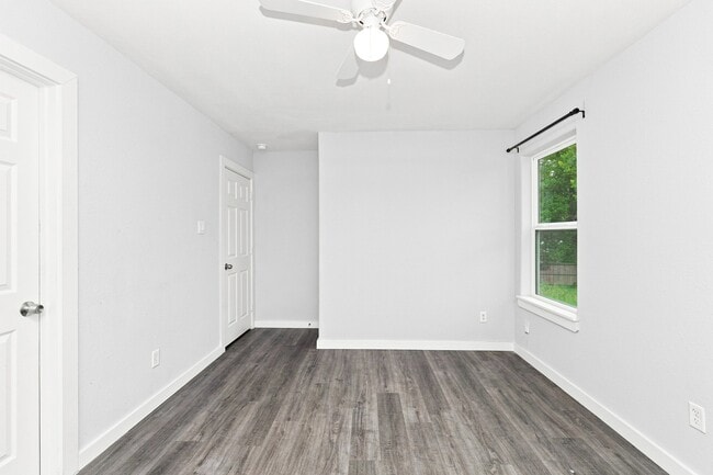 Photo - 8216 Richland Dr Unit B