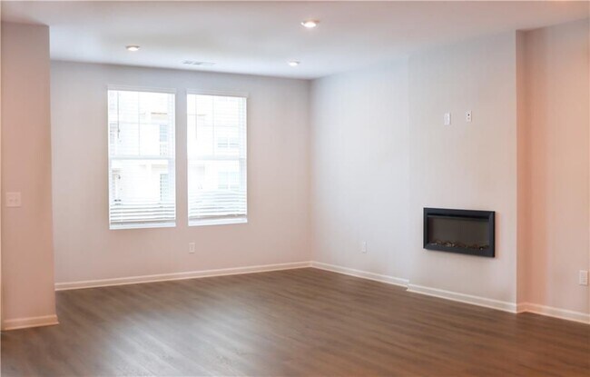 483 Crown Dr