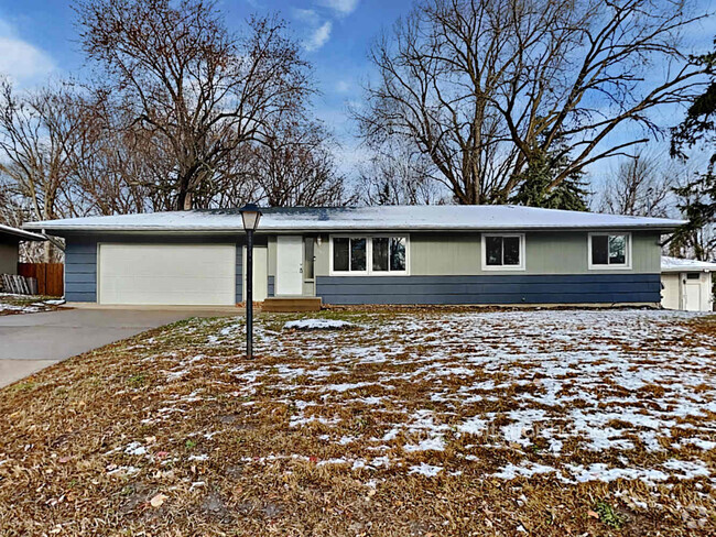 Building Photo - 1041 Rice Creek Terrace NE Rental