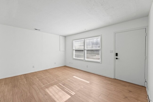 Photo - Tiehen Realty - Booth Unit 3906R
