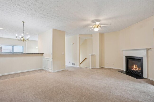 Photo - 529 Lantern Wood Dr