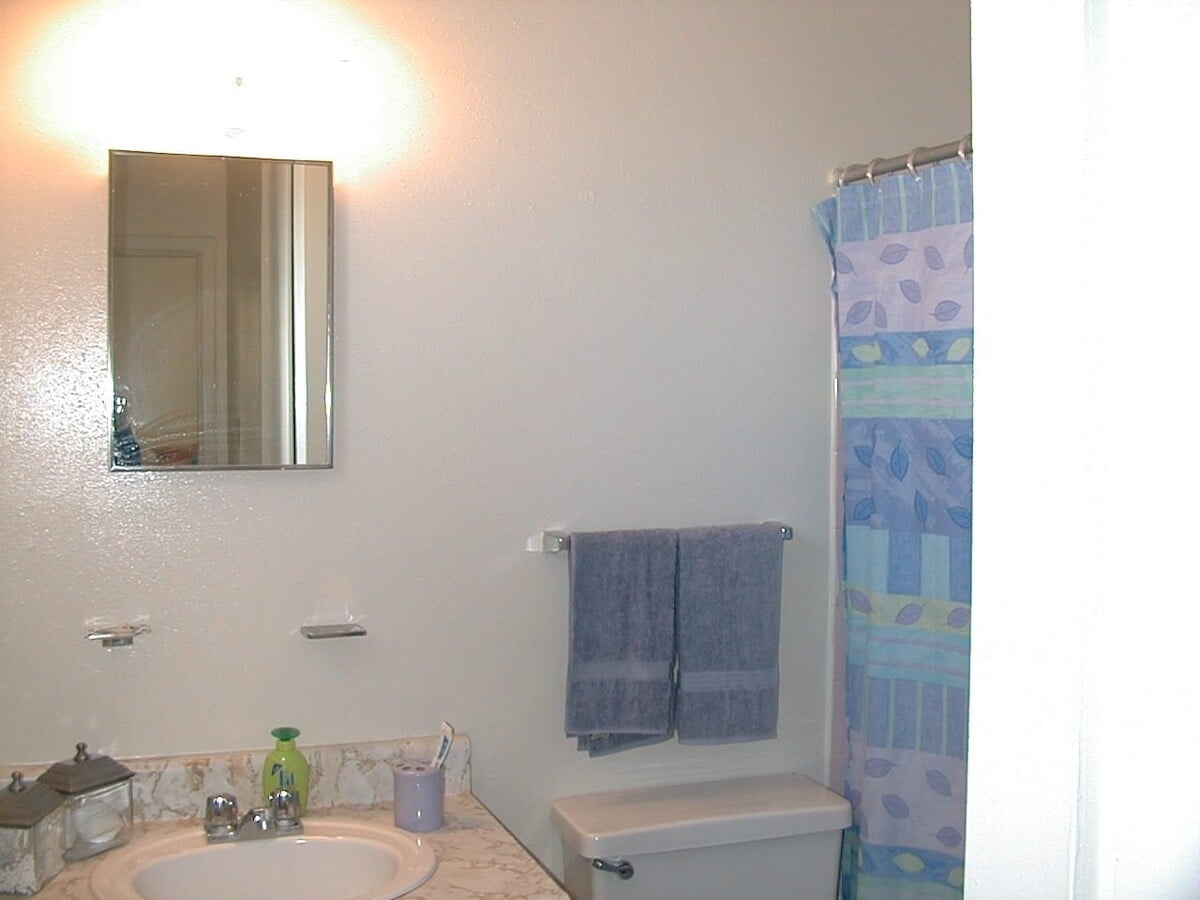 Photo - 1222 Giles Rd