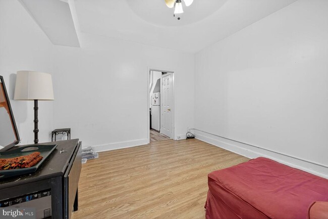 Building Photo - 115 16th St SE Rental