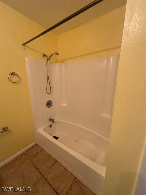 Building Photo - 5386 16th Pl SW Unit F-4