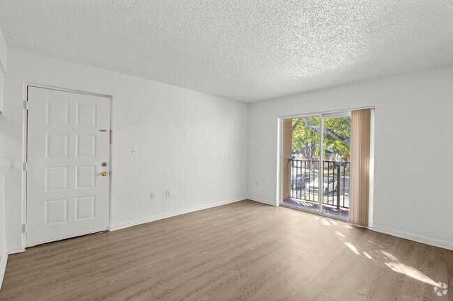 1BR, 1BA - 750SF - Living Room
