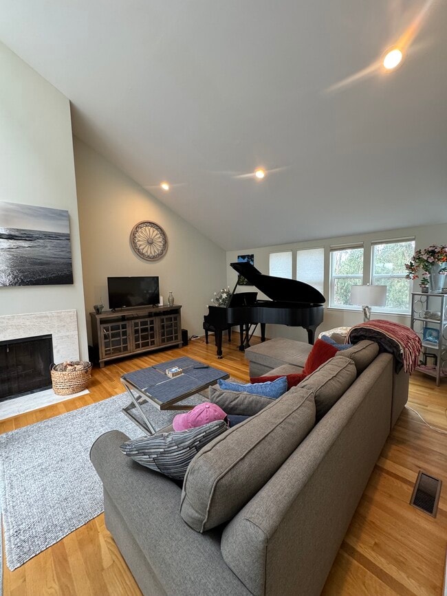 Photo - 440 Camino Al Mar