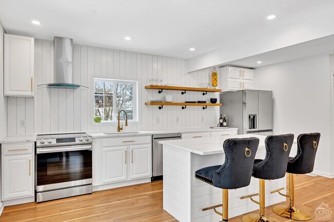 Photo - 64 Green Island Ave