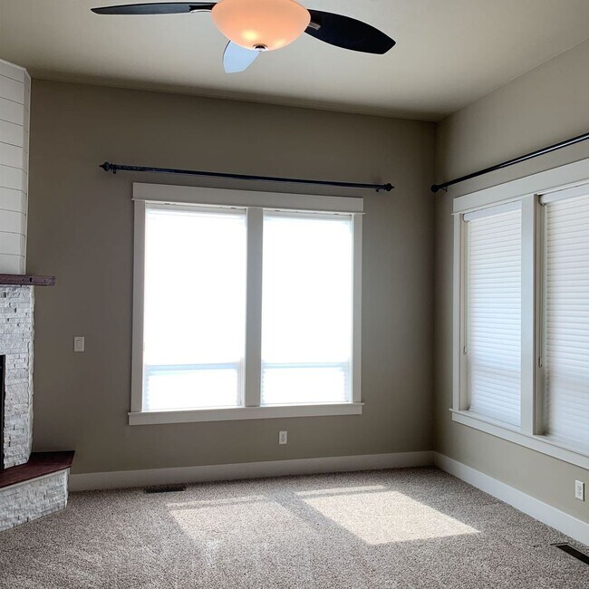 Elegant Star Living in Heron River! House House Rental in Star, ID