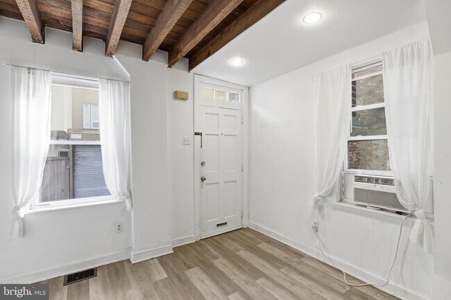 Photo - 251 Fulton St