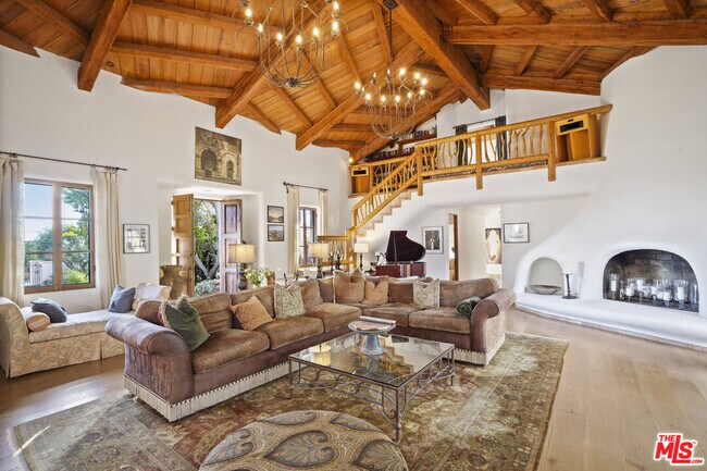 Photo - 7332 Birdview Ave