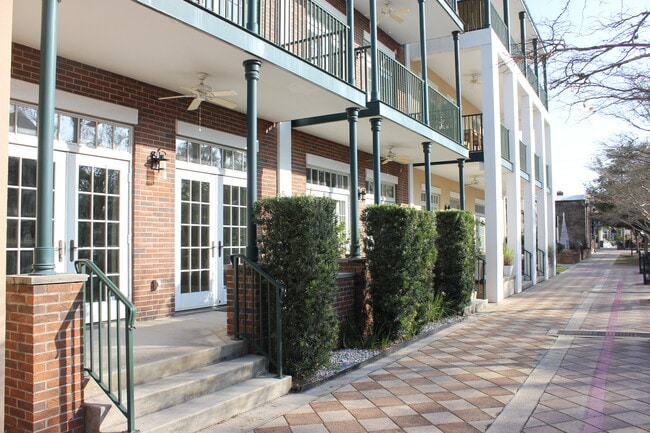 Photo - 108 S Alcaniz St Unit 108