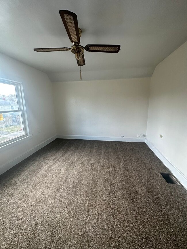 Photo - 3bd Single Cash Pay/Section 8
