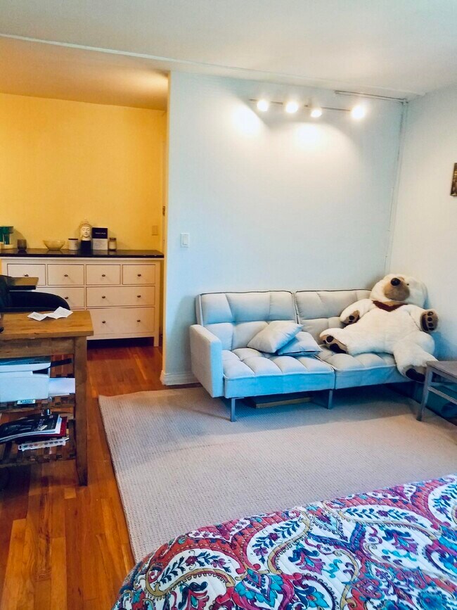 Photo - 400 Fairview Ave