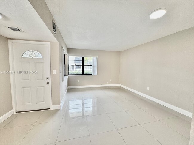 Photo - 3840 SW 52nd Ave