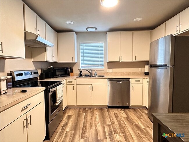 Photo - 511 McKie St