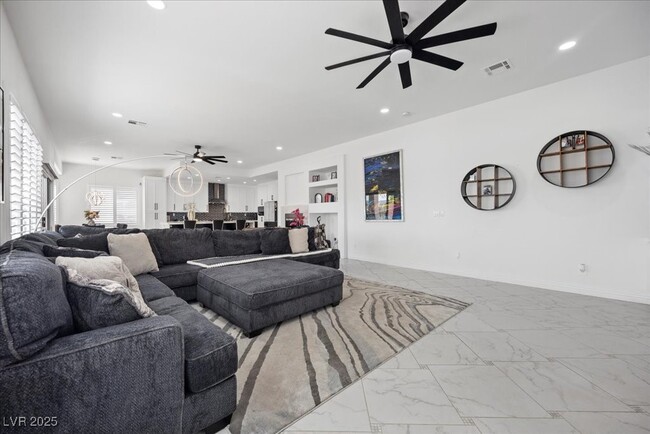 Photo - 750 Vortex Ave