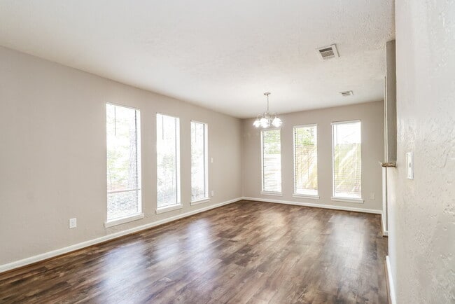 Photo - 17803 Villa Way Dr