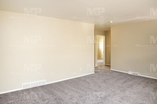Photo - 616 N Frey Ave