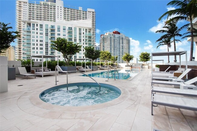 Photo - 1300 Brickell Bay Dr Unit 1602