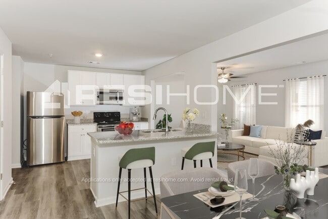 Photo - 203 Wellbrook Ct NE