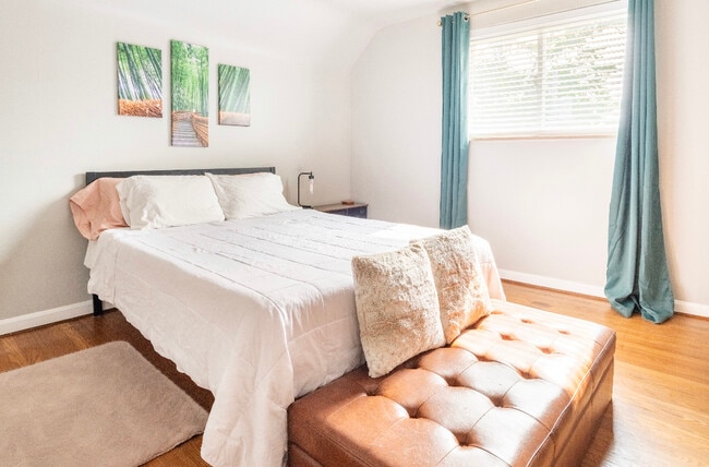 Photo - 1128 Covedale Ave