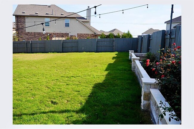 Photo - 4417 Oryx Ln