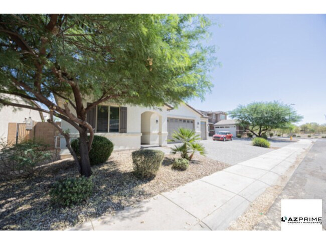 Photo - Discover your ideal home in this beautifully maintained 4/2 Phoenix residence!